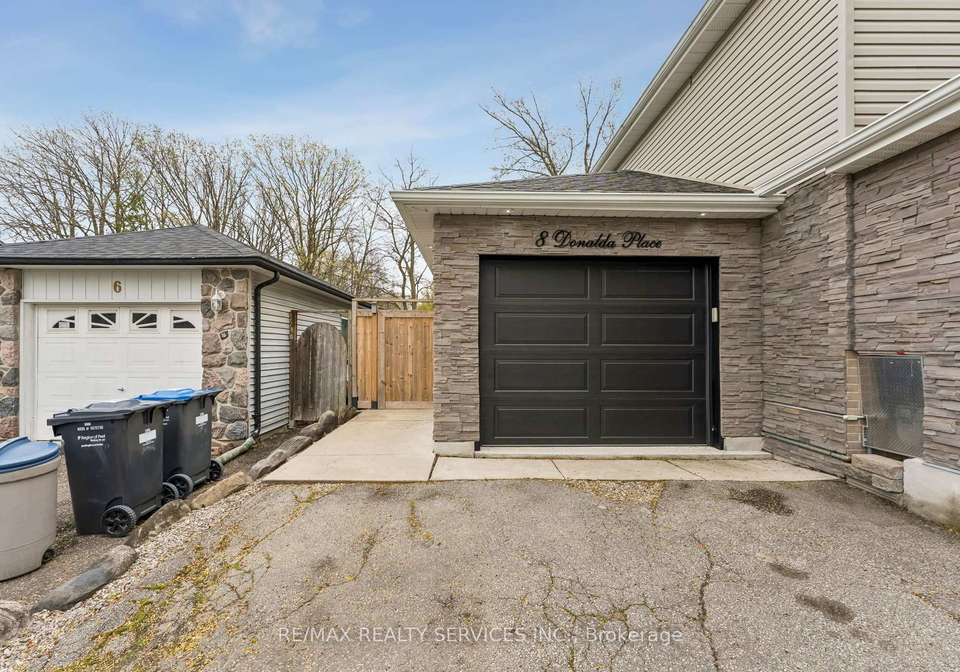 8-donalda-place-brampton-ontario-w13135386