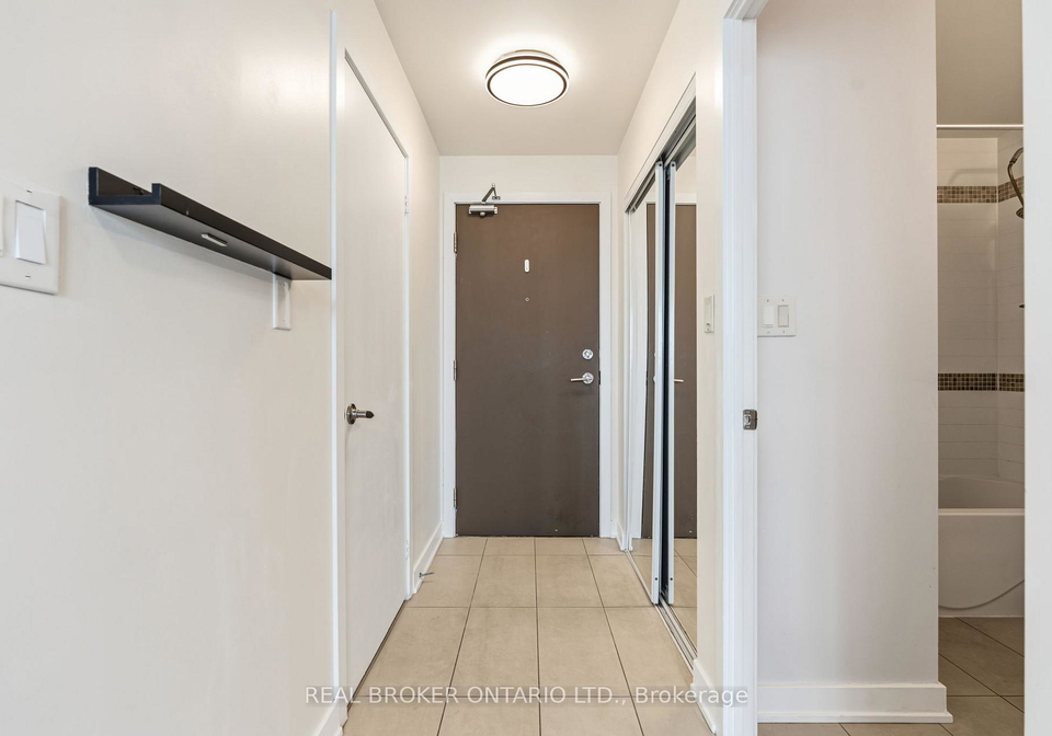 4099-brickstone-mews-mississauga-ontario-w13135394