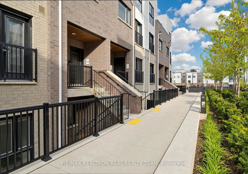 349-wheat-boom-drive-oakville-ontario-w13136106