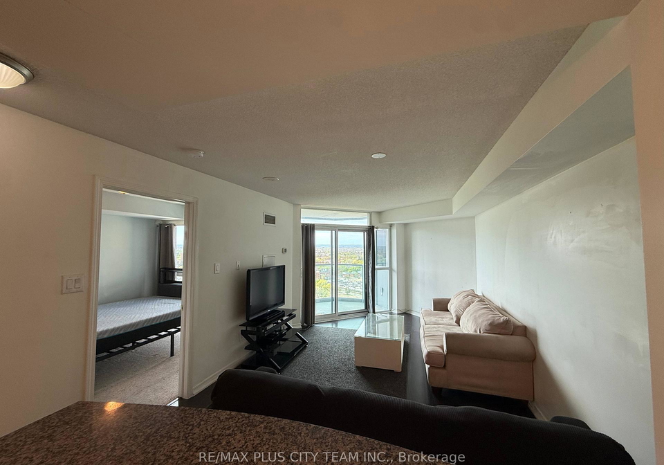 9-george-street-n-brampton-ontario-w13136140