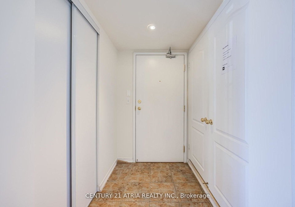 129-isaac-devins-boulevard-york-ontario-w13136410