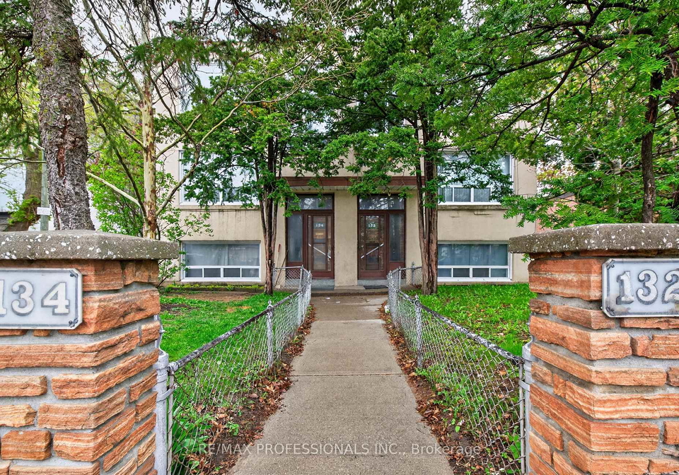 132-134-trowell-avenue-toronto-ontario-w13136470
