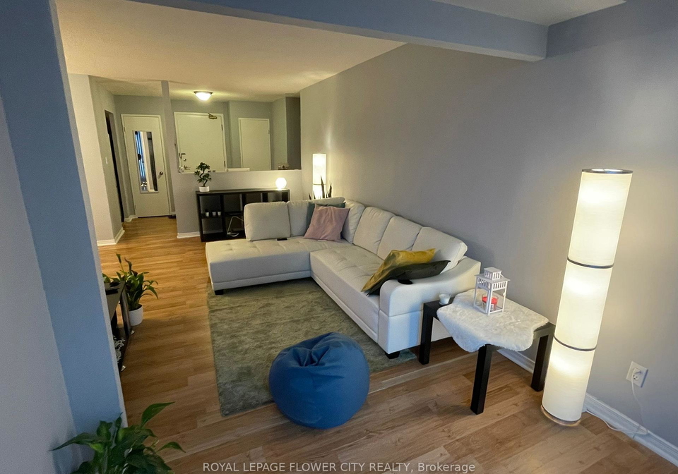 145-hillcrest-avenue-mississauga-ontario-w13136726