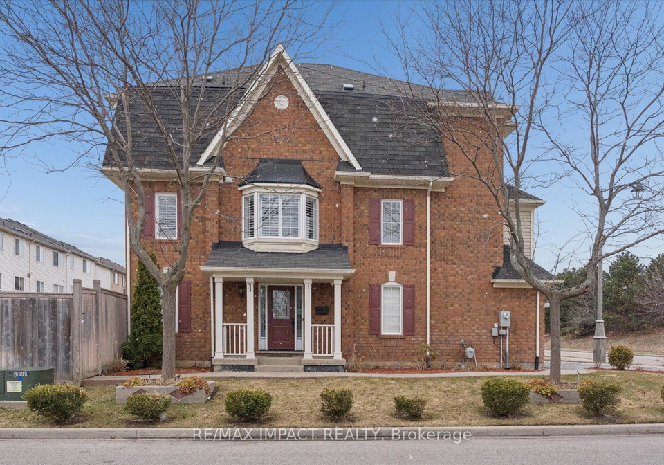 21-decker-hollow-circle-brampton-ontario-w13136774