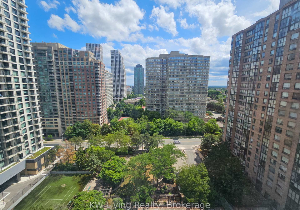285-enfield-place-mississauga-ontario-w13136948