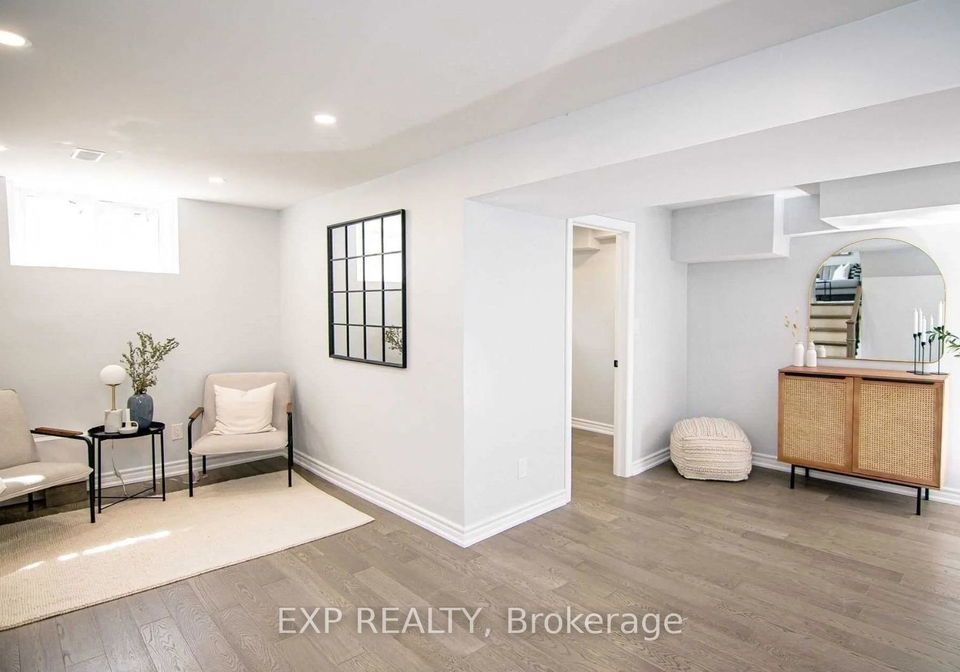 2117-bridge-road-oakville-ontario-w13137072
