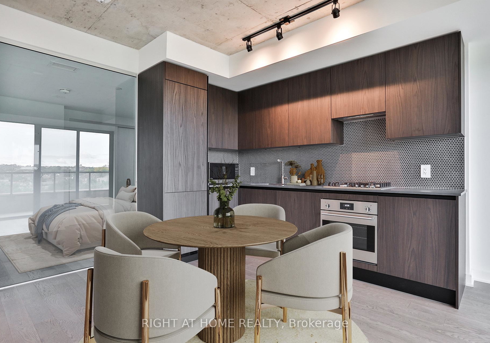 2720-dundas-street-w-toronto-ontario-w13137154