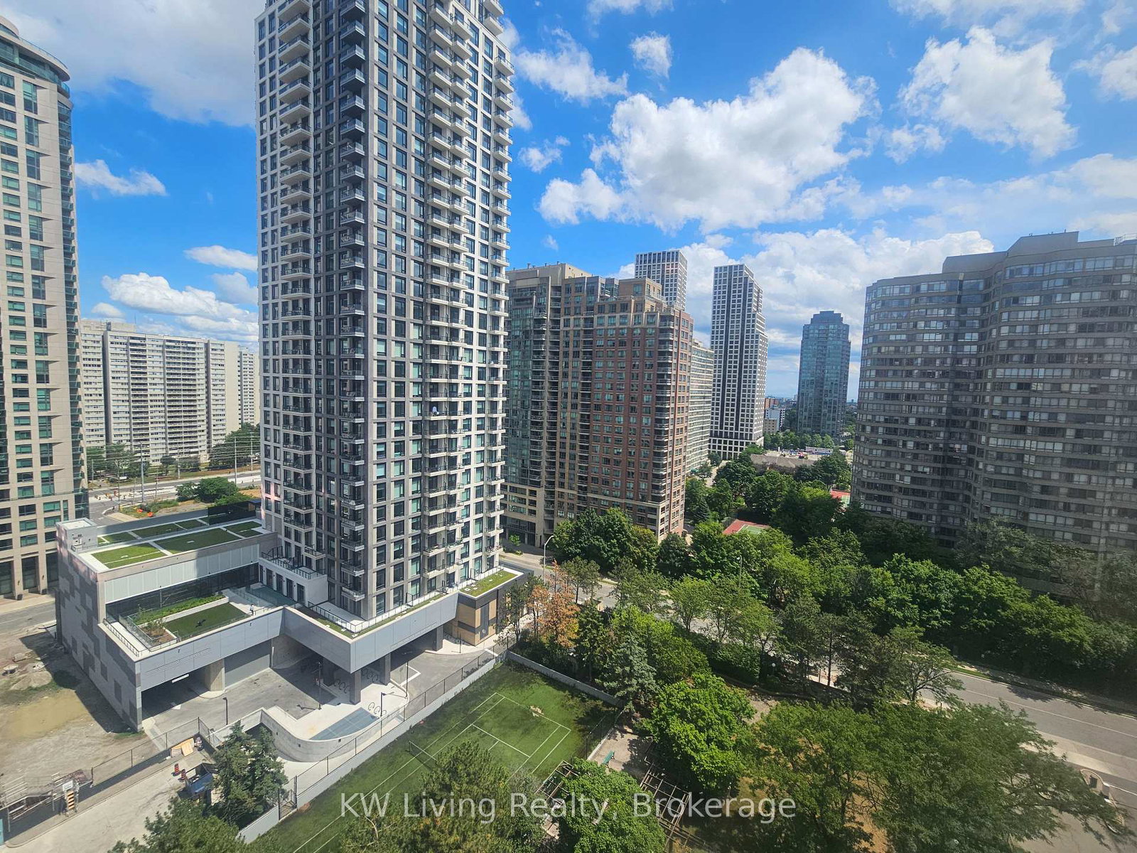 265-enfield-place-mississauga-ontario-w13137208