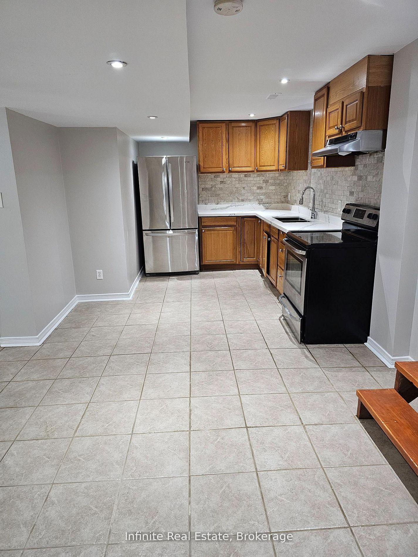 345-queen-mary-drive-brampton-ontario-w13137280
