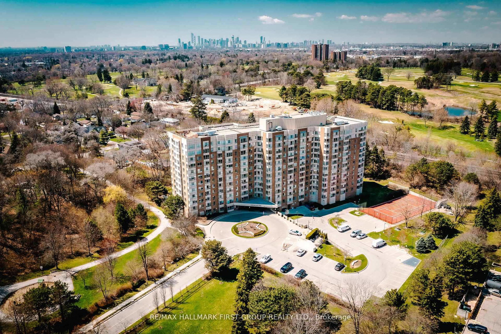 1485-lakeshore-road-e-mississauga-ontario-w13137294