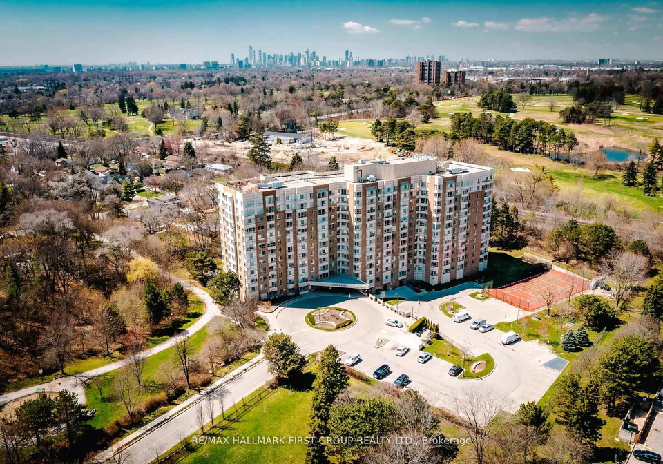 1485-lakeshore-road-e-mississauga-ontario-w13137294