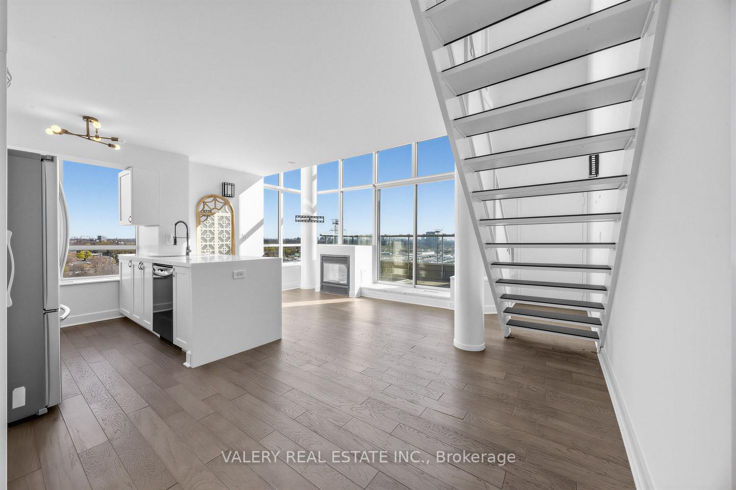 250-manitoba-street-etobicoke-ontario-w13137364