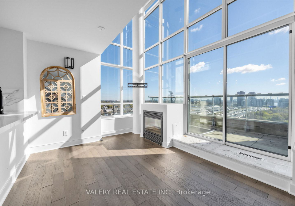 250-manitoba-street-etobicoke-ontario-w13137364
