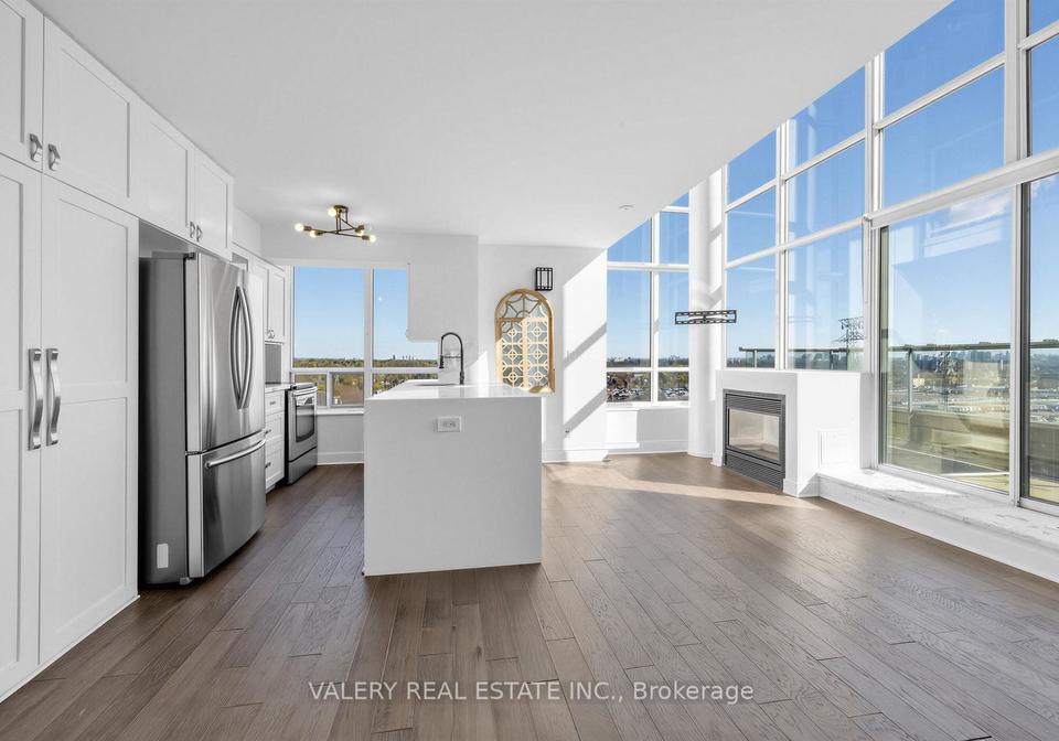250-manitoba-street-etobicoke-ontario-w13137364