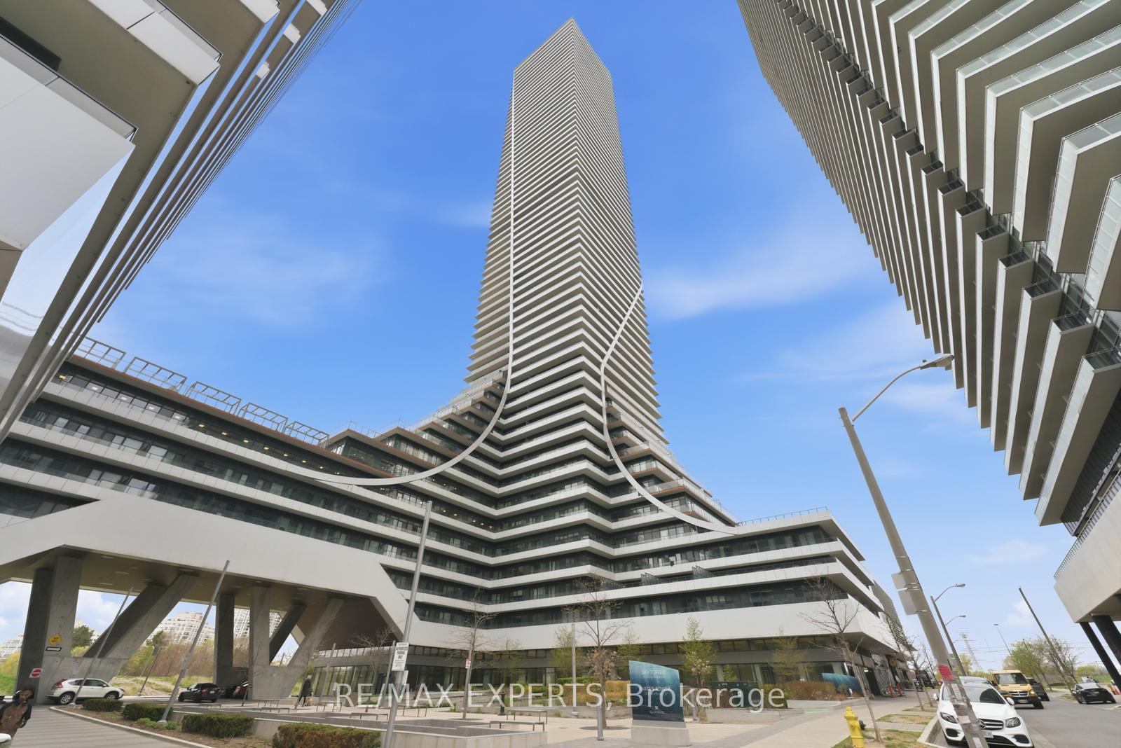 30-shore-breeze-drive-etobicoke-ontario-w13137404