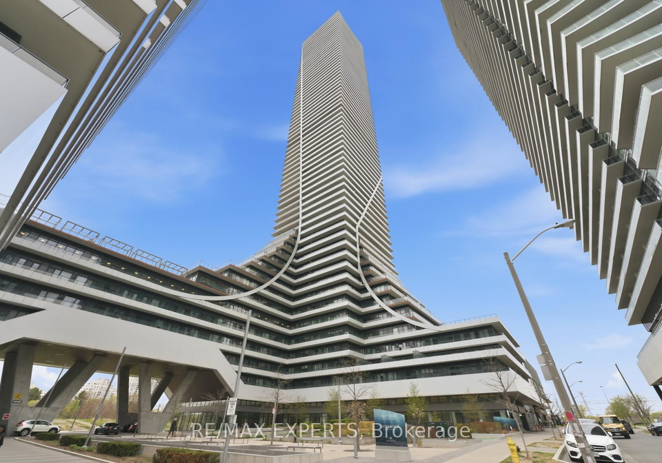 30-shore-breeze-drive-etobicoke-ontario-w13137404