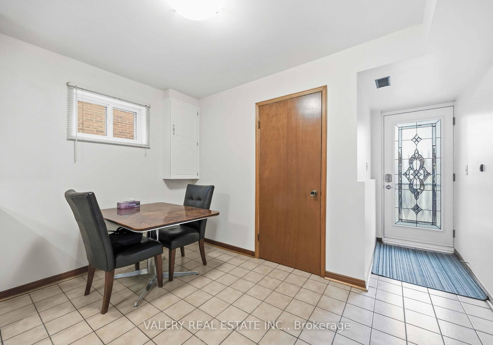 49-sentinel-road-york-ontario-w13137426
