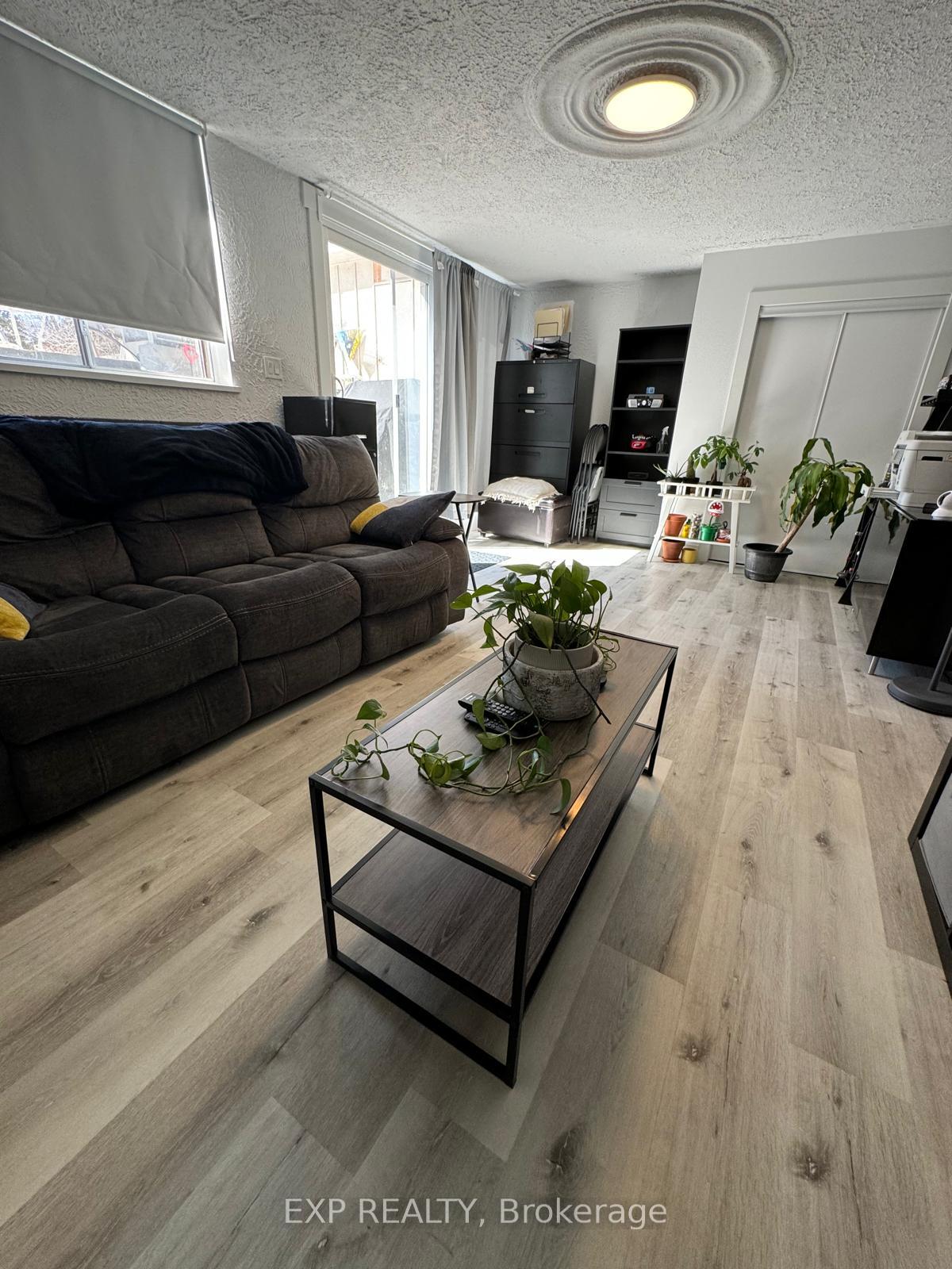 254-hillside-drive-mississauga-ontario-w13137440