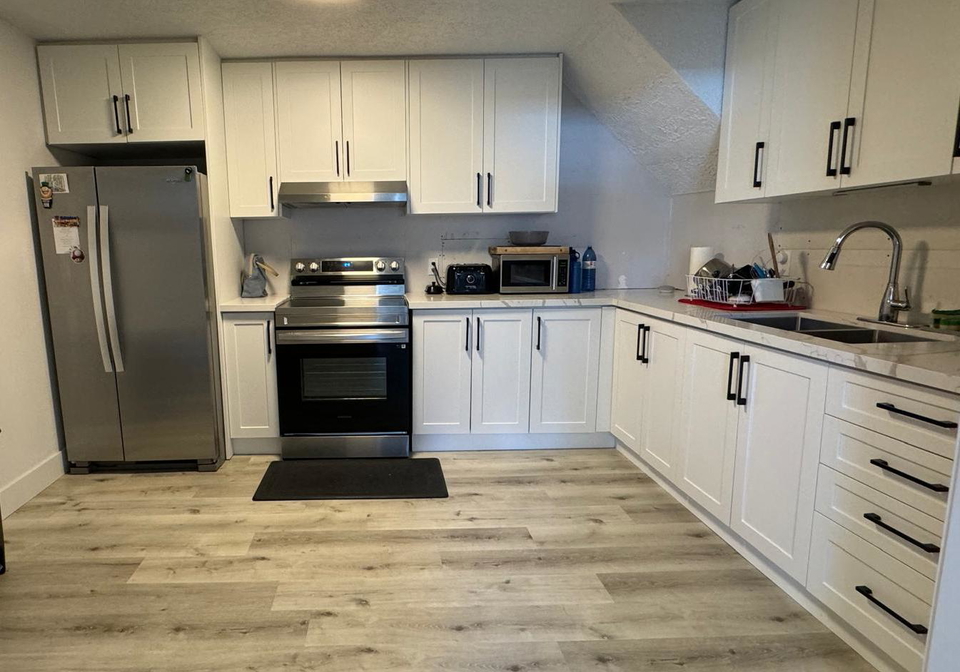 254-hillside-drive-mississauga-ontario-w13137440