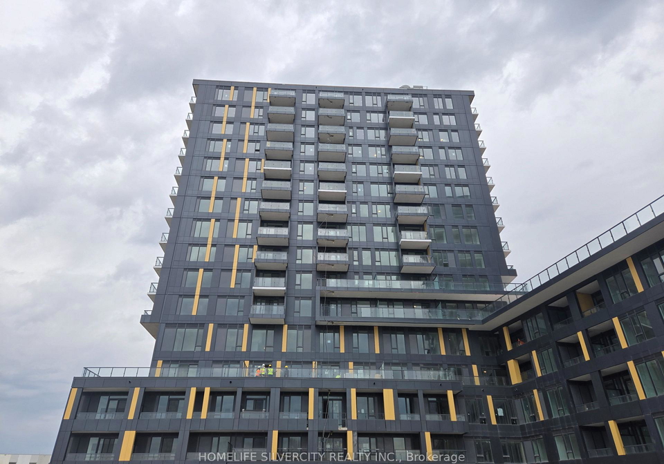 4878-powers-common-burlington-ontario-w13137532