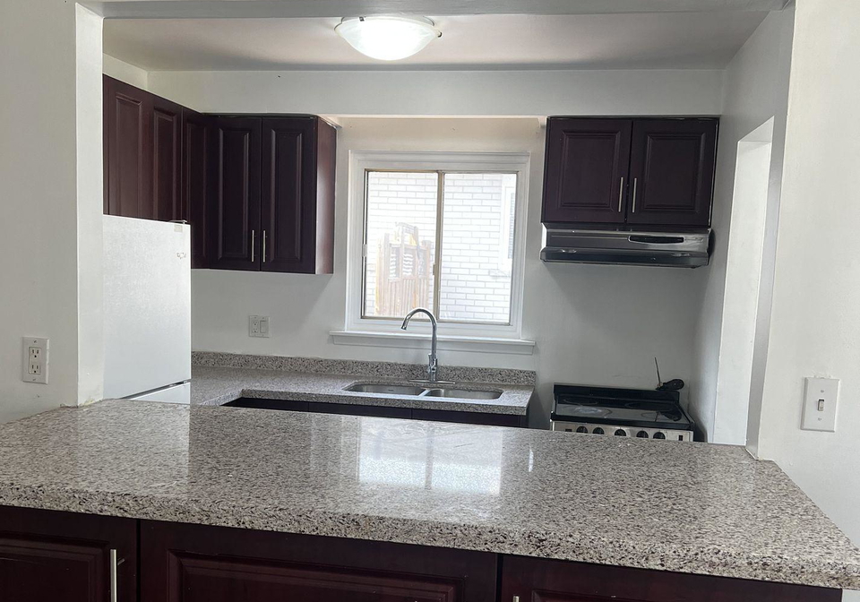 3453-oakglade-crescent-mississauga-ontario-w13137628