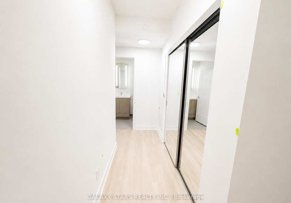 60-central-park-parkway-etobicoke-ontario-w13137746