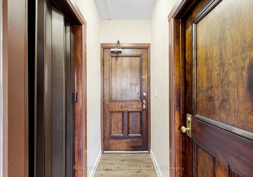 70-mill-street-halton-hills-ontario-w13137794