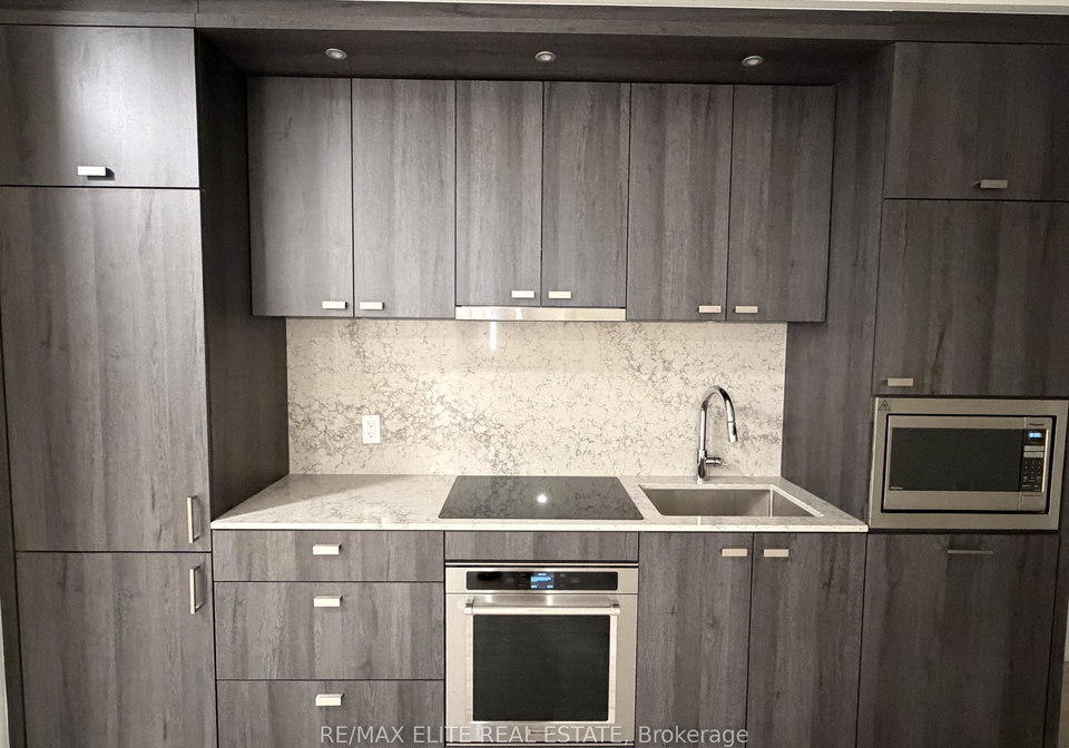 858-dupont-street-toronto-ontario-w13137838