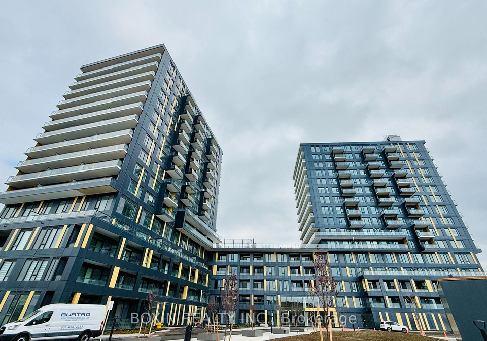 4878-powers-common-burlington-ontario-w13137882