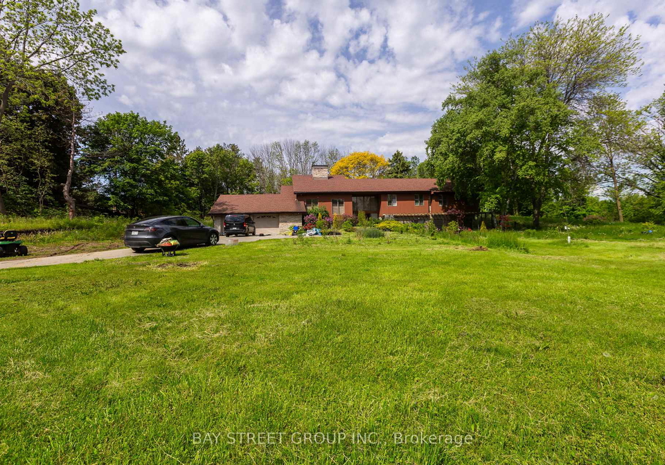 4395-4-side-road-burlington-ontario-w13137938