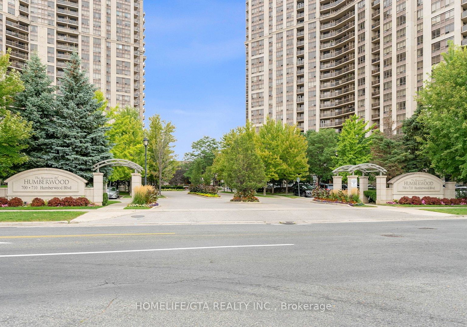 710-humberwood-boulevard-etobicoke-ontario-w13138128
