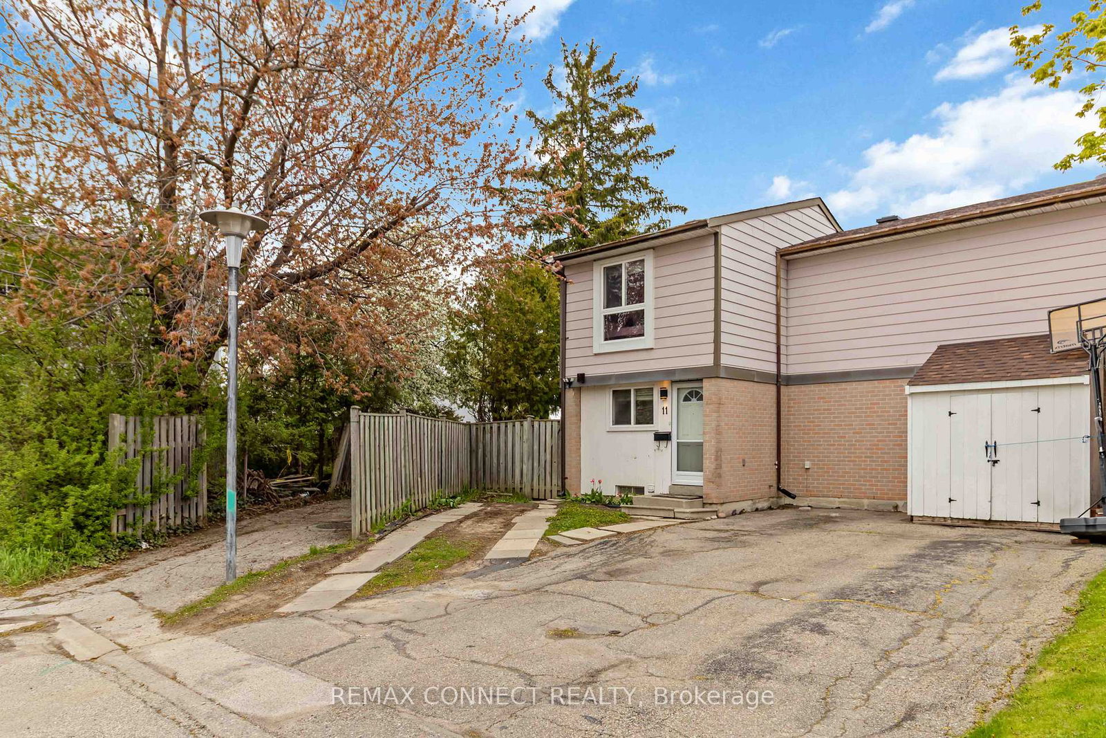 11-grantbrook-court-brampton-ontario-w13138280