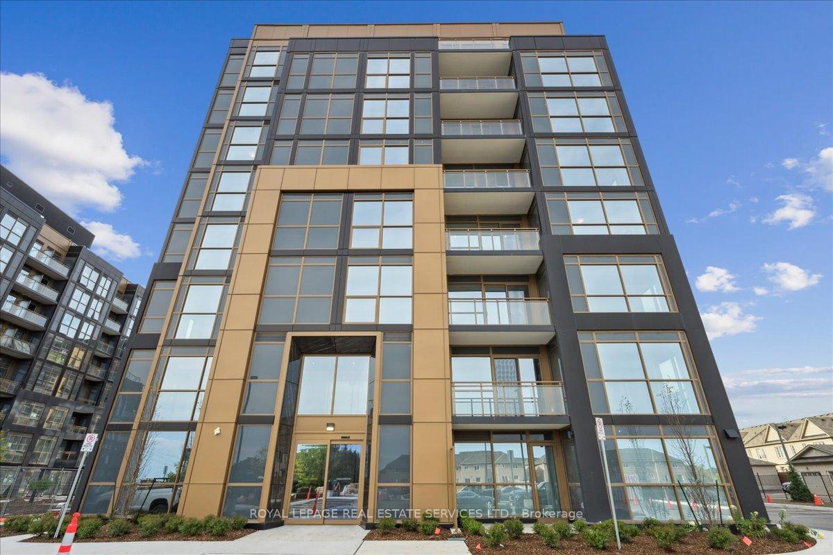 2343-khalsa-gate-oakville-ontario-w13138434