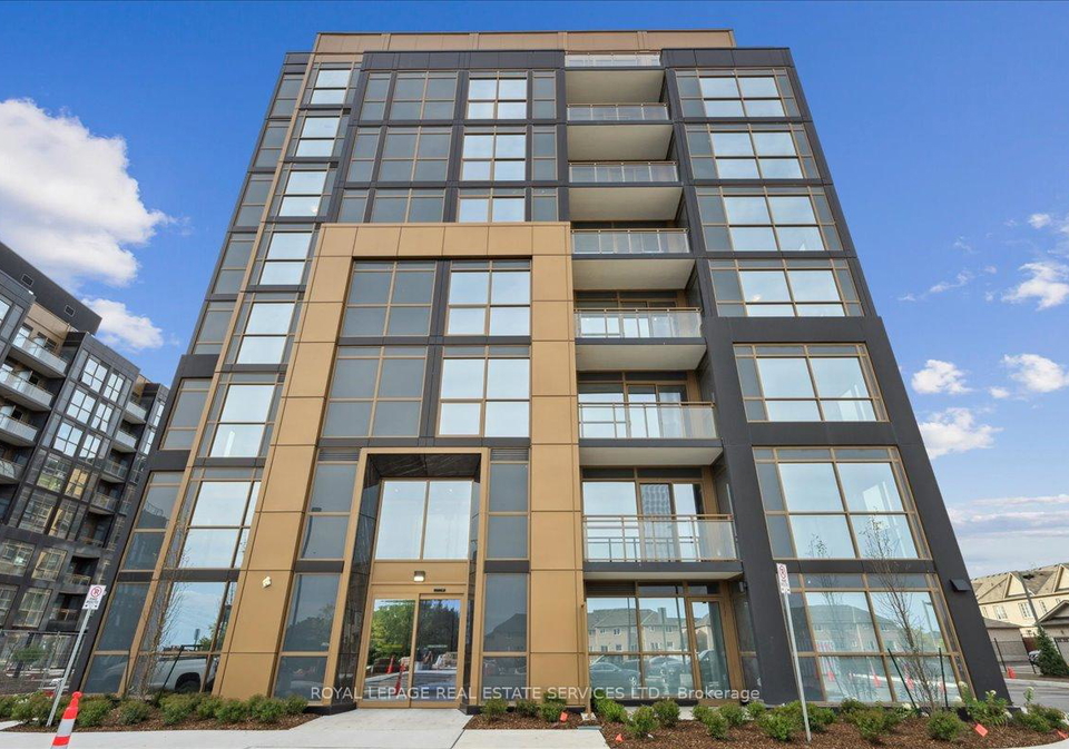 2343-khalsa-gate-oakville-ontario-w13138434