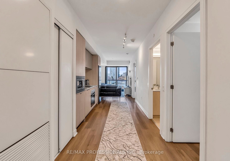 86-dundas-street-e-mississauga-ontario-w13138550
