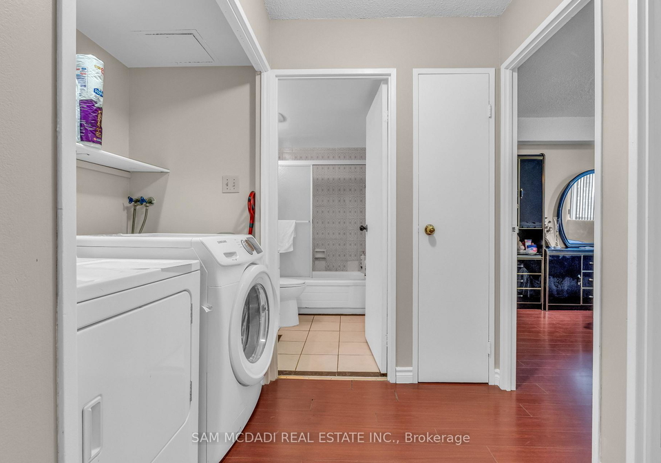 3590-kaneff-crescent-mississauga-ontario-w13138562