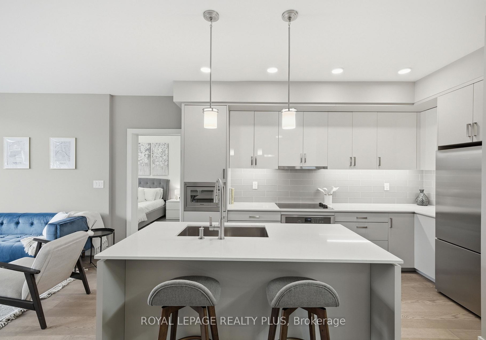 1575-lakeshore-road-w-mississauga-ontario-w13138634