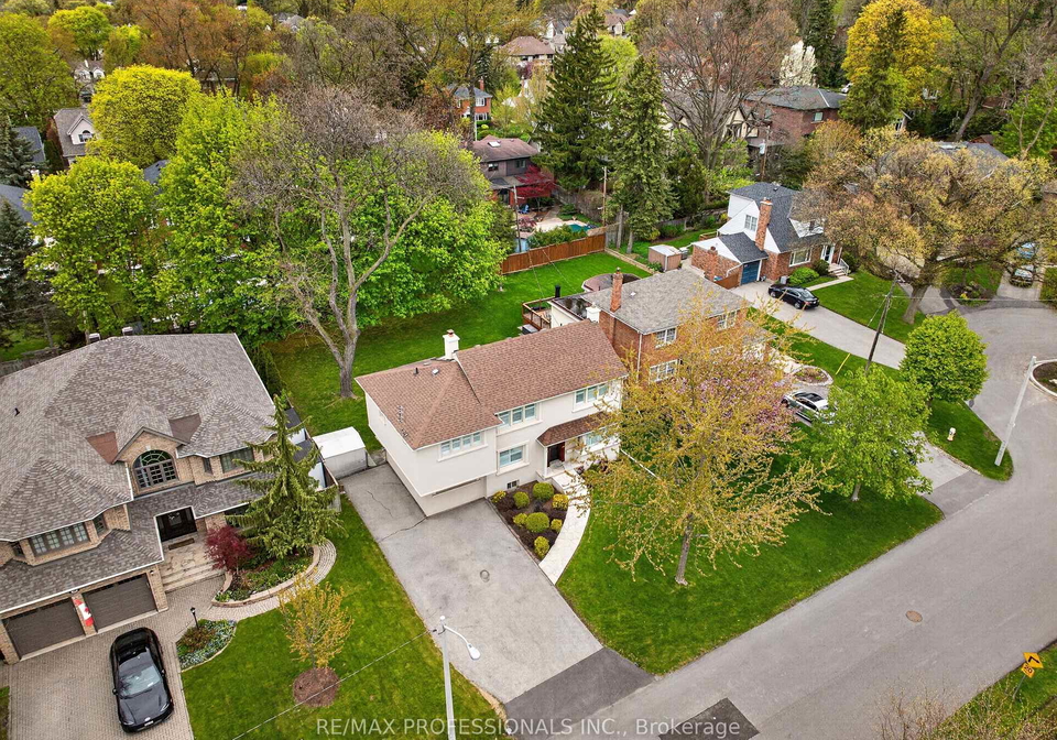 27-nottingham-drive-etobicoke-ontario-w13138684