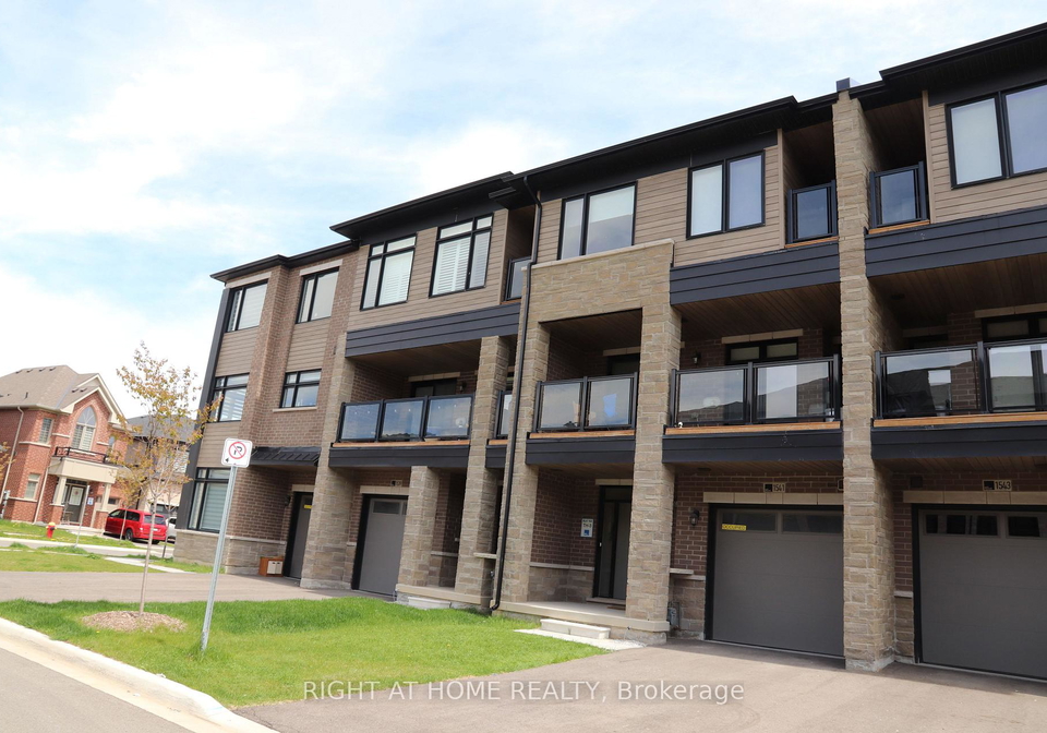 1541-hilson-heights-milton-ontario-w13138714