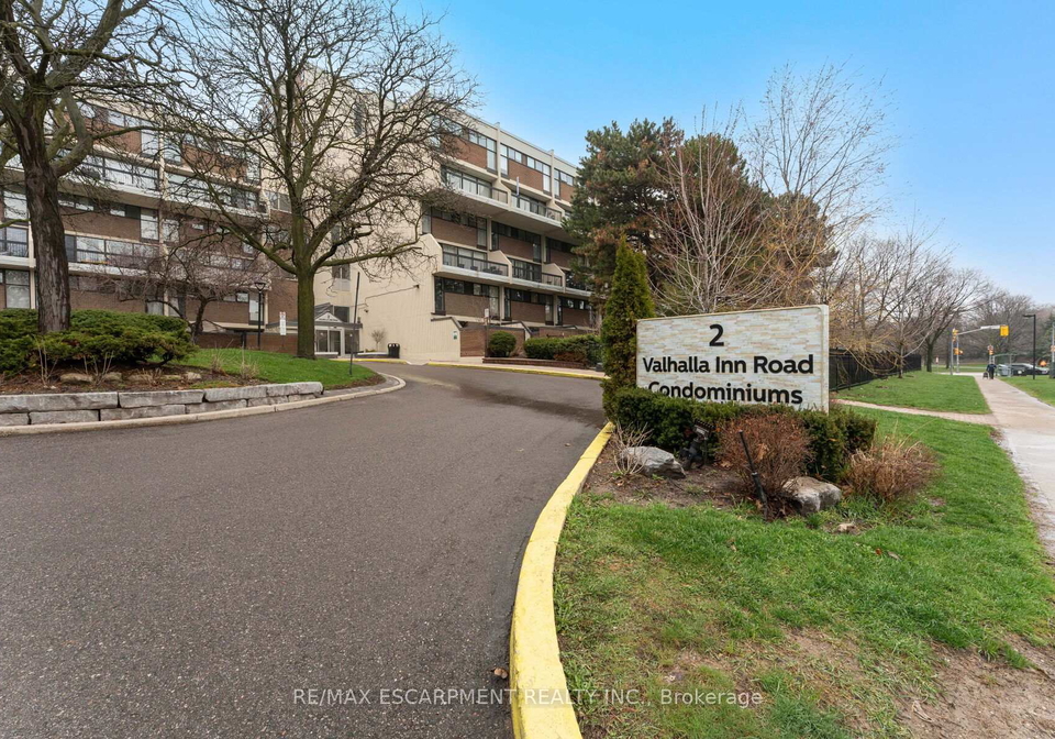 2-valhalla-inn-road-etobicoke-ontario-w13138774