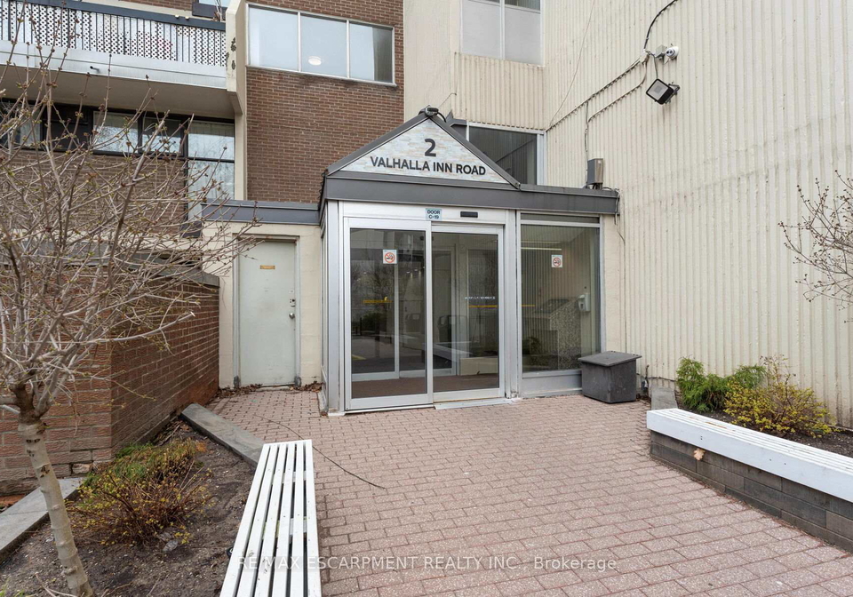 2-valhalla-inn-road-etobicoke-ontario-w13138774