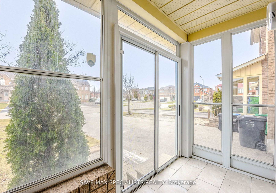 622-lumberton-crescent-mississauga-ontario-w13138830