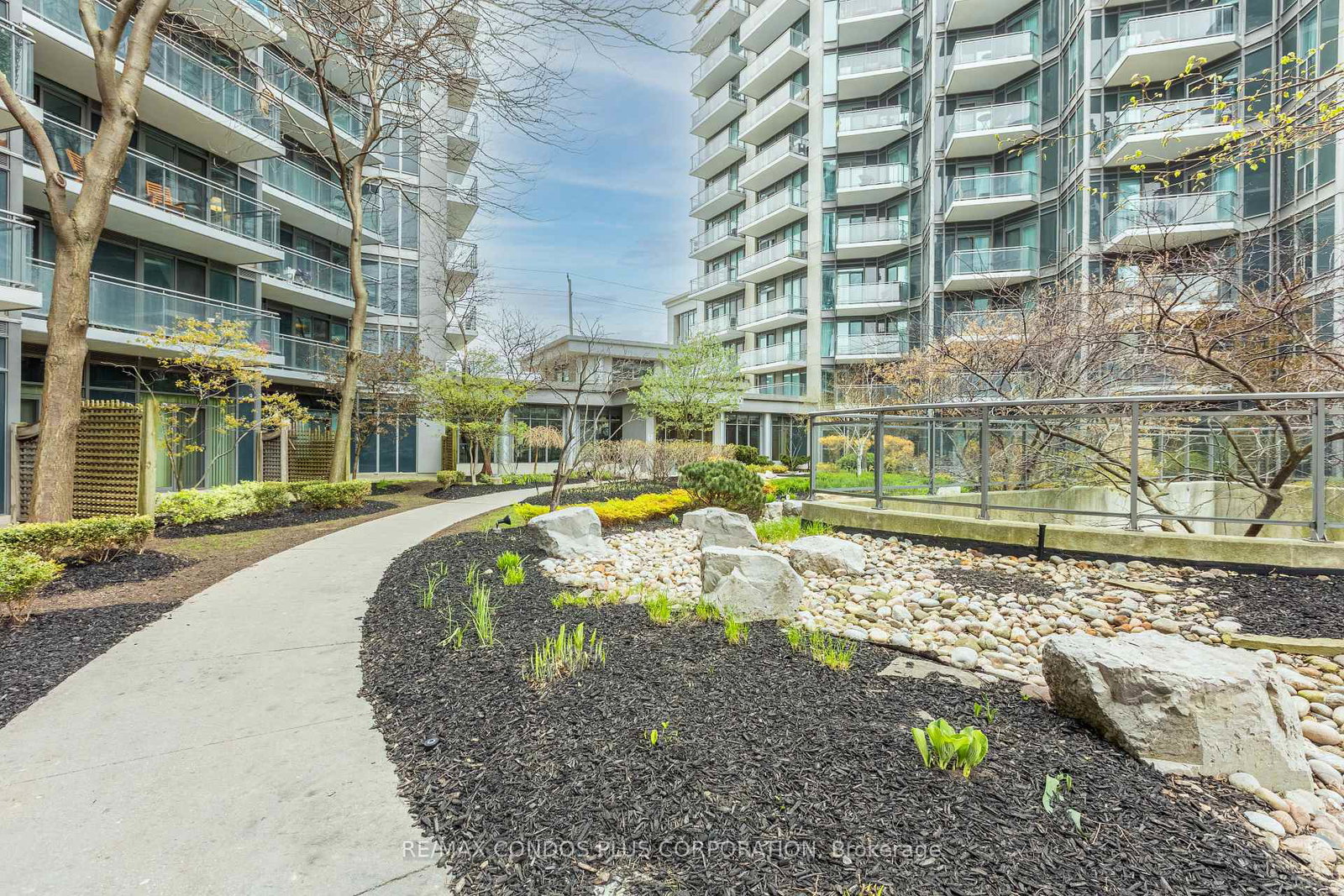2119-lake-shore-boulevard-w-etobicoke-ontario-w13138836