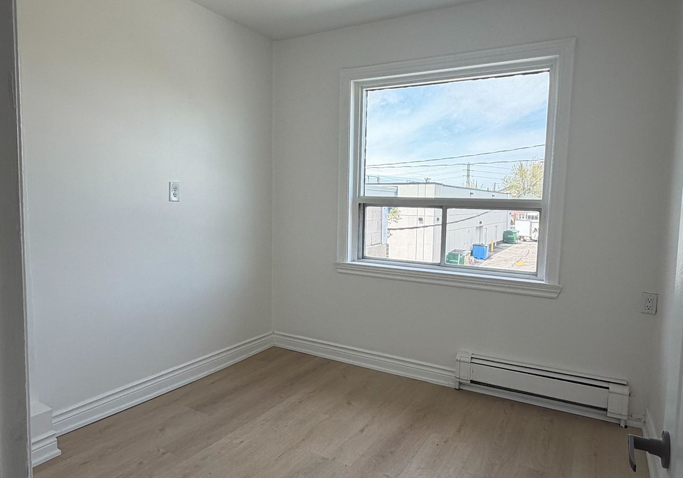 247-belgravia-avenue-north-york-ontario-w13138868