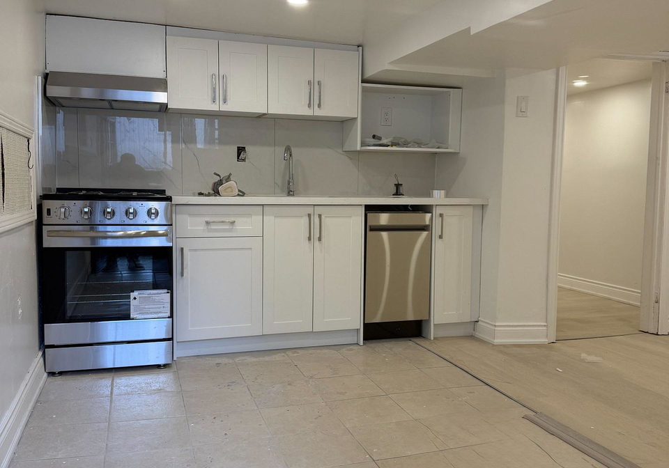 247-belgravia-avenue-north-york-ontario-w13138996