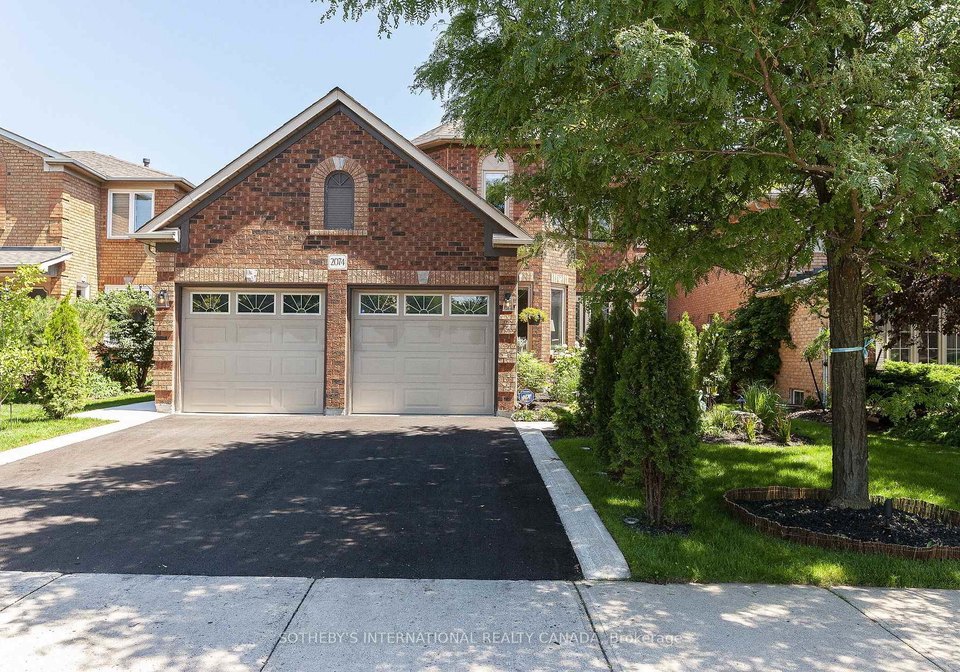 2074-brays-lane-oakville-ontario-w13139014