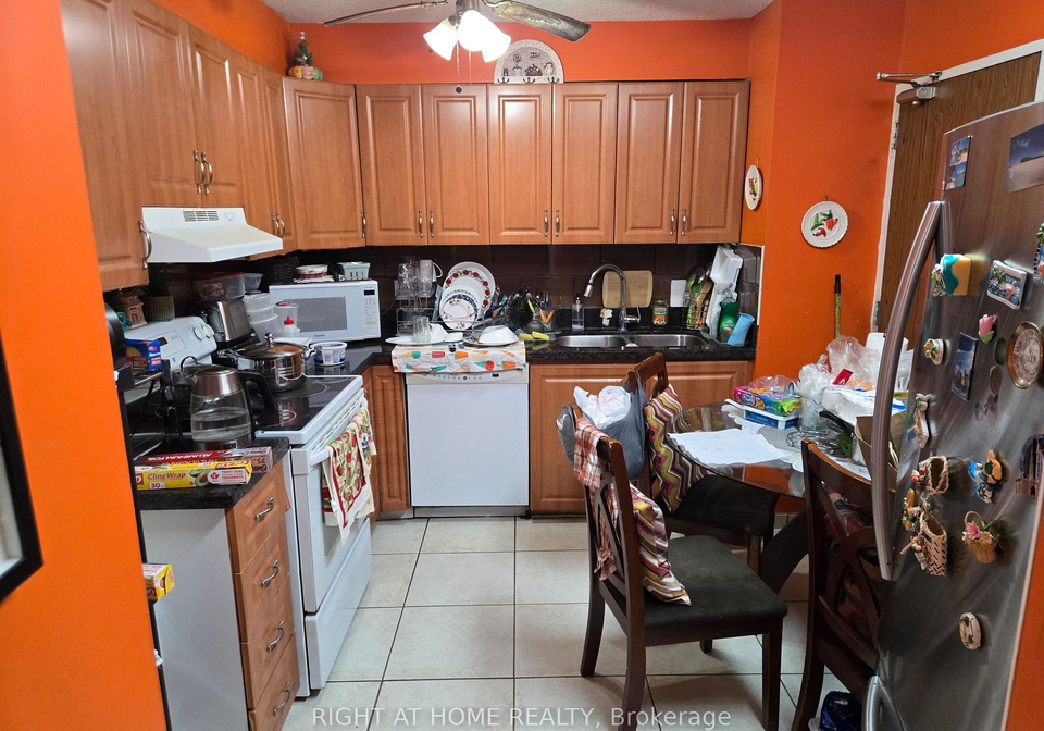 50-mississauga-valley-boulevard-mississauga-ontario-w13139074