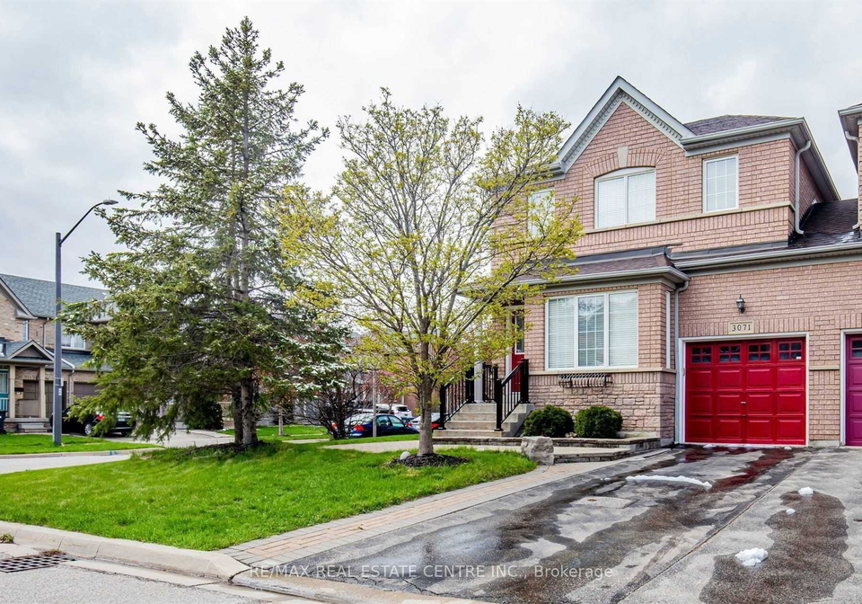 3071-lavenham-place-mississauga-ontario-w13139108