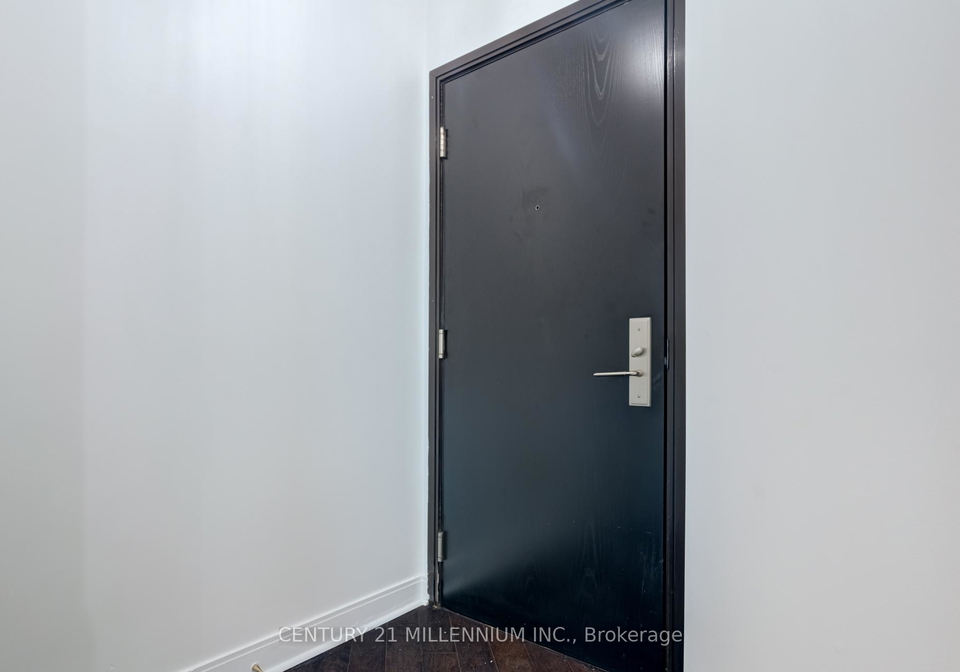 80-absolute-avenue-mississauga-ontario-w13139162