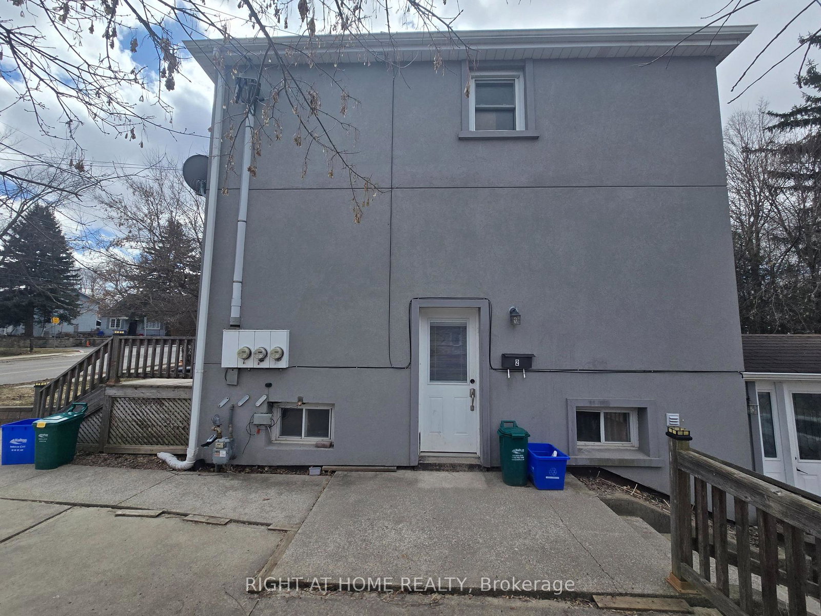 18-ewing-street-halton-hills-ontario-w13139380